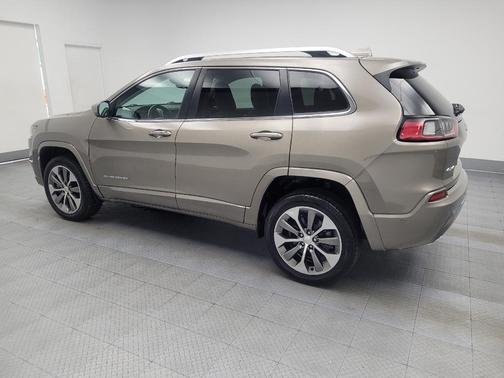 2019 Jeep Cherokee Overland