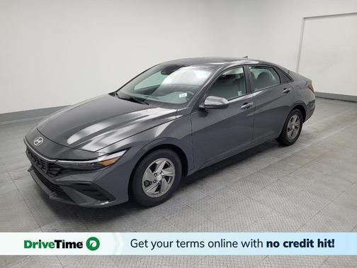 2024 Hyundai ELANTRA SE