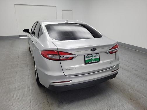 Ingot Silver Metallic 2019 Ford Fusion SE
