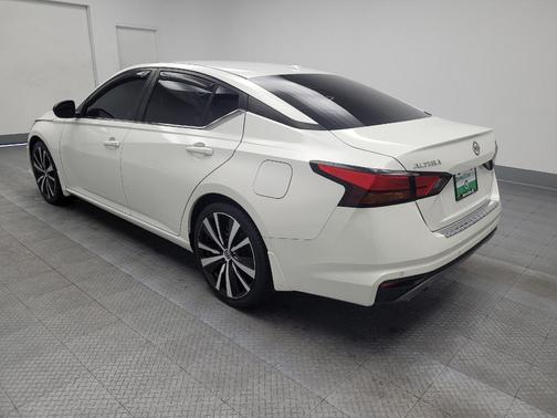 2021 Nissan Altima SR FWD