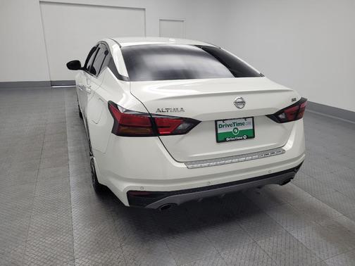 2021 Nissan Altima SR FWD