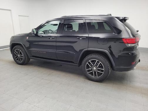 Diamond Black Crystal Pearlcoat 2017 Jeep Grand Cherokee Trailhawk