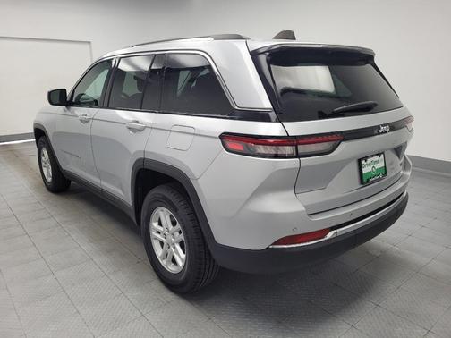 Silver Zynith 2024 Jeep Grand Cherokee Laredo
