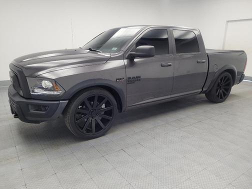 2020 RAM 1500 Classic Warlock Crew Cab 4x2 5'7' Box