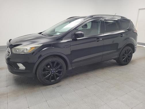 Shadow Black 2017 Ford Escape SE