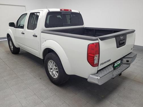 Glacier White 2018 Nissan Frontier SV