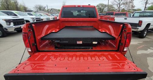 2017 RAM 2500 Tradesman Crew Cab 4x4 6'4' Box