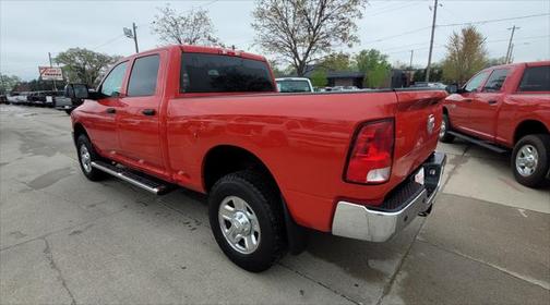 2017 RAM 2500 Tradesman Crew Cab 4x4 6'4' Box