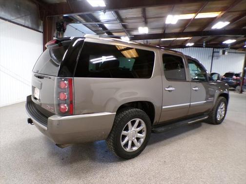2011 GMC Yukon XL Denali