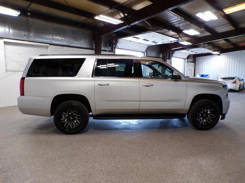 2018 Chevrolet Suburban LT