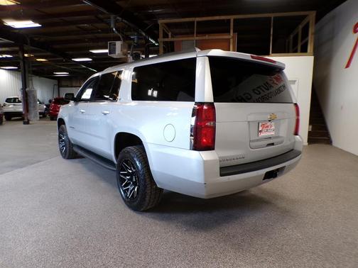 2018 Chevrolet Suburban LT