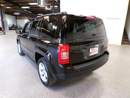 Black Clearcoat 2014 Jeep Patriot Latitude