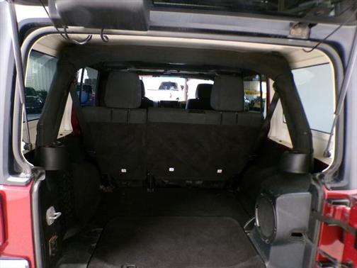 2011 Jeep Wrangler Unlimited Sahara