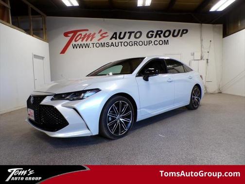 2019 Toyota Avalon XLE