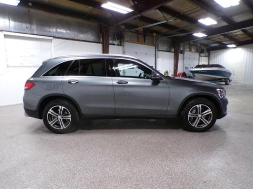 2017 Mercedes-Benz GLC 300 Base 4MATIC