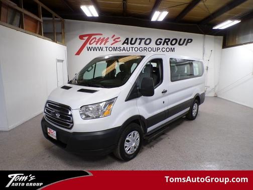 2017 Ford Transit-150 XLT
