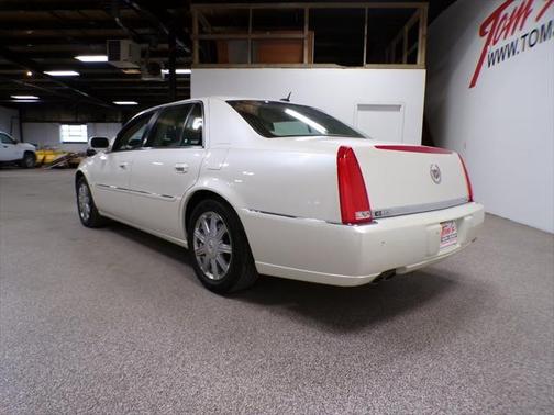 2008 Cadillac DTS Base