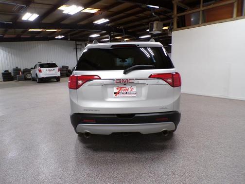 Quicksilver Metallic 2017 GMC Acadia SLT-2