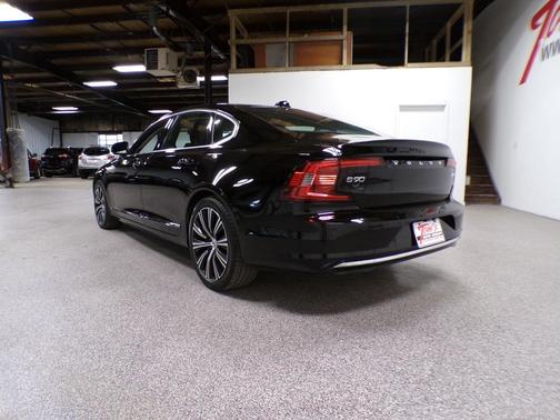 Black 2023 Volvo S90 B6 Plus