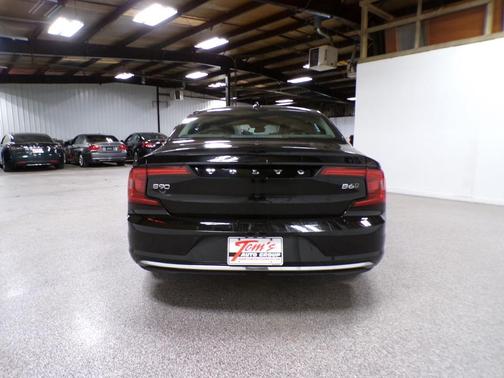 Black 2023 Volvo S90 B6 Plus