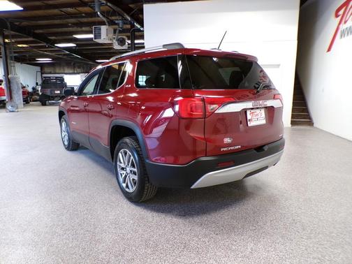 Crimson Red Tintcoat 2018 GMC Acadia SLE-2