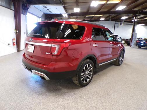 2017 Ford Explorer Platinum