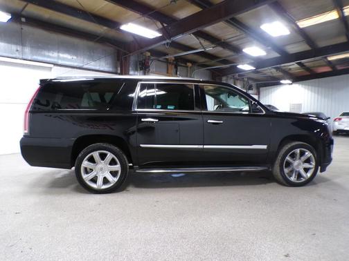 2015 Cadillac Escalade ESV Luxury