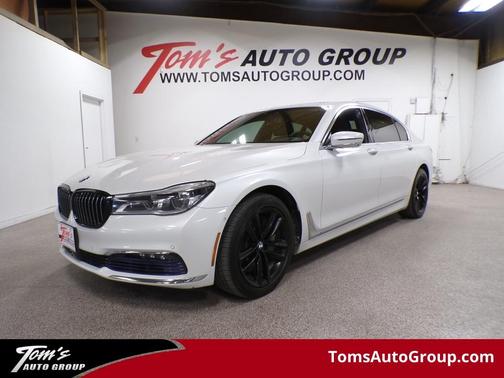 2016 BMW 750 i xDrive