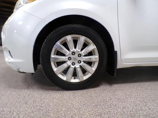 2012 Toyota Sienna XLE