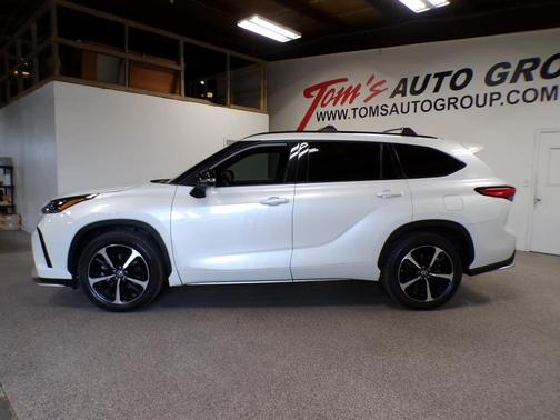 2021 Toyota Highlander XSE