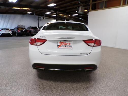 2015 Chrysler 200 C
