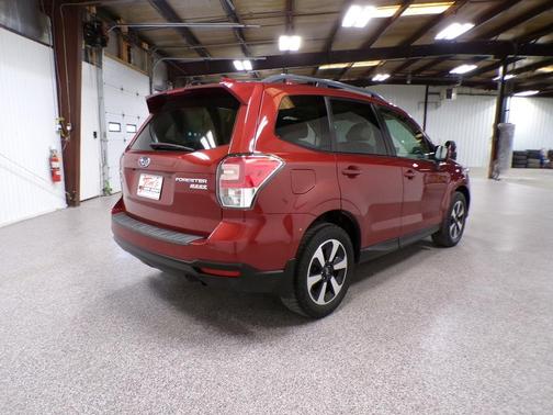 Venetian Red Pearl 2017 Subaru Forester 2.5i Premium