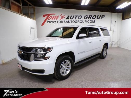 Summit White 2019 Chevrolet Suburban LT