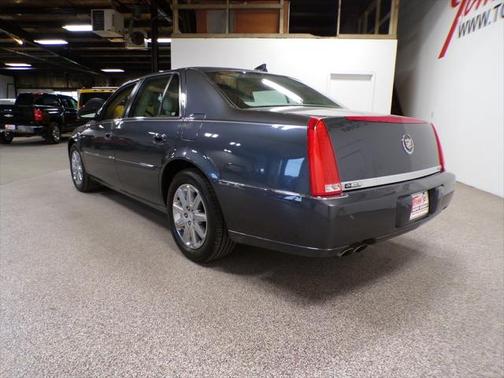2010 Cadillac DTS Premium Collection
