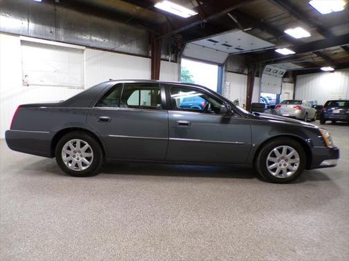 2010 Cadillac DTS Premium Collection