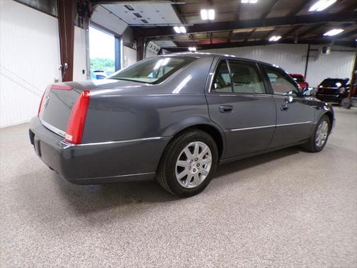 2010 Cadillac DTS Premium Collection