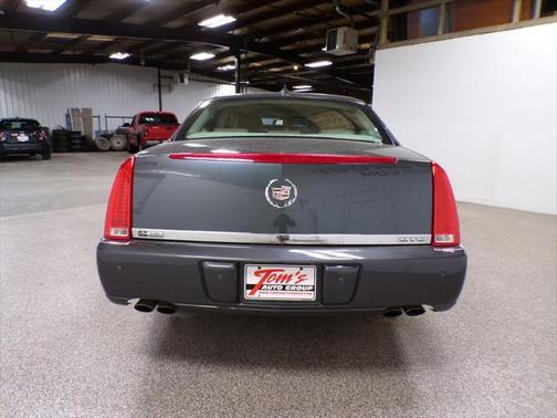 2010 Cadillac DTS Premium Collection
