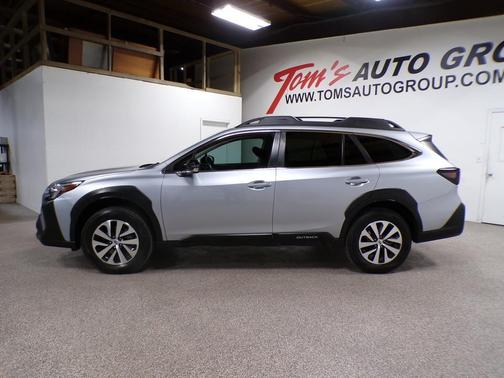 2023 Subaru Outback Premium