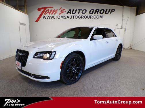 2019 Chrysler 300 S