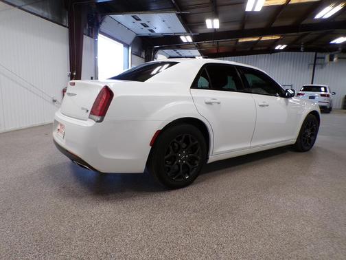 2019 Chrysler 300 S