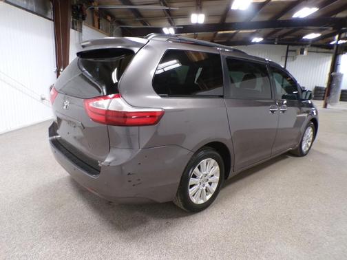 2015 Toyota Sienna XLE