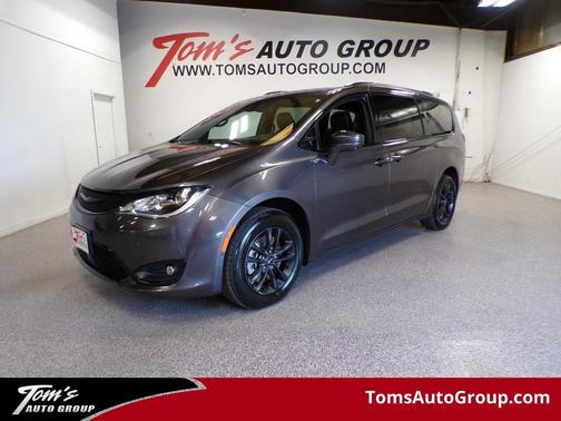 Gray 2020 Chrysler Pacifica Launch Edition