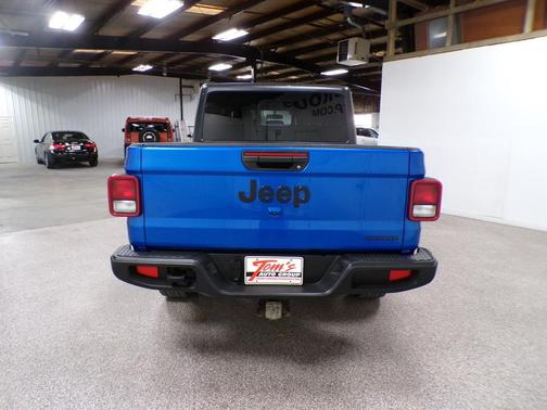 2020 Jeep Gladiator Sport