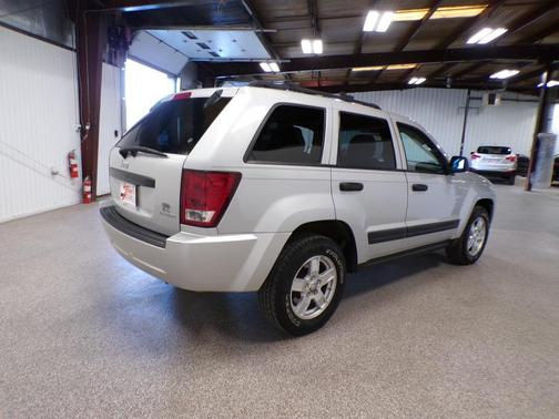 2005 Jeep Grand Cherokee Laredo