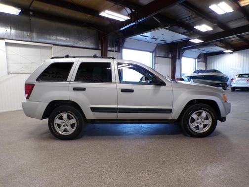 2005 Jeep Grand Cherokee Laredo