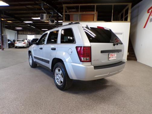 2005 Jeep Grand Cherokee Laredo