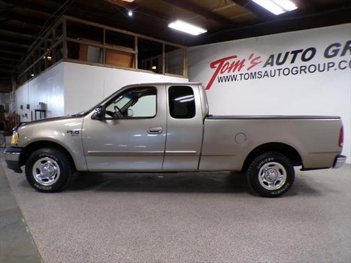 2002 Ford F-150 XLT SuperCab
