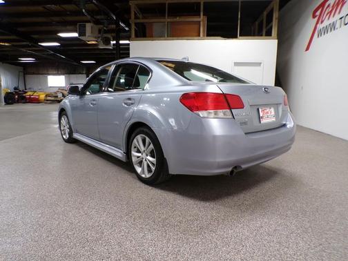 2014 Subaru Legacy 2.5i Premium