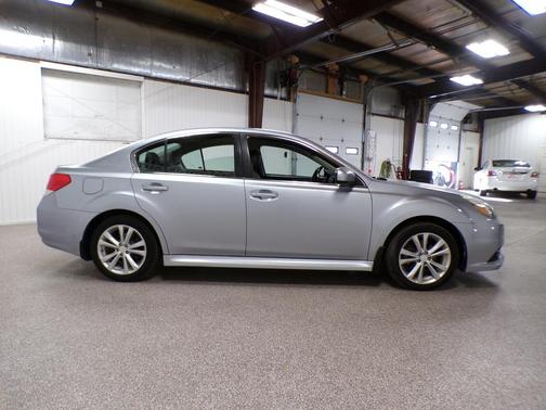 2014 Subaru Legacy 2.5i Premium