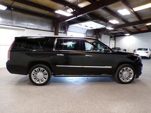 2016 Cadillac Escalade ESV Platinum